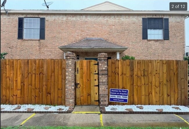 Building Photo - 9252 Glen Meadow Ln
