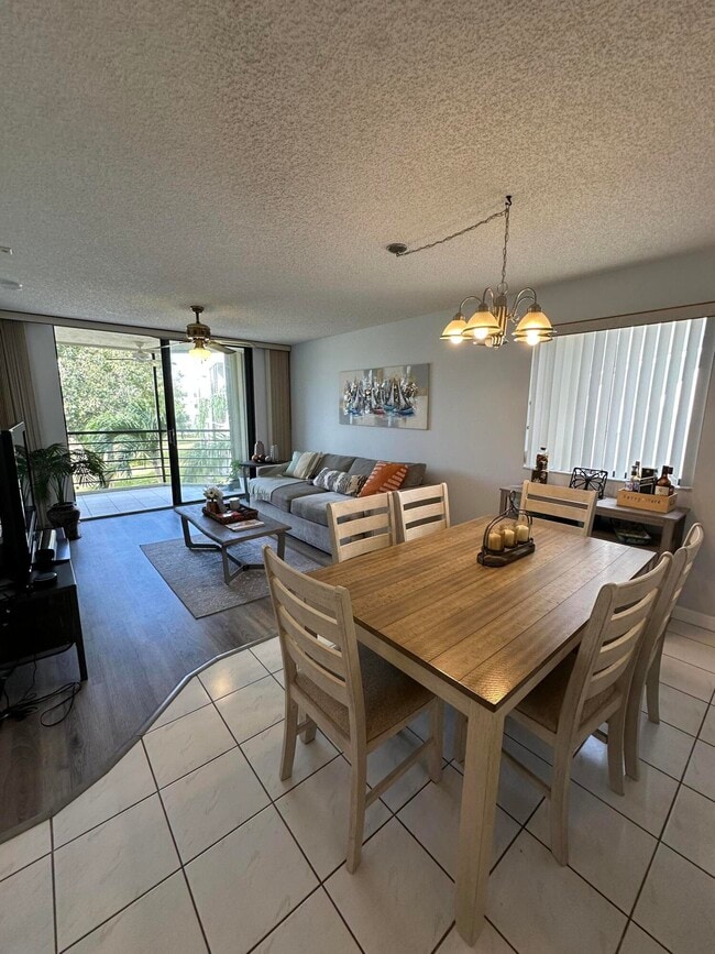 Photo - 3138 Via Poinciana Unit 317