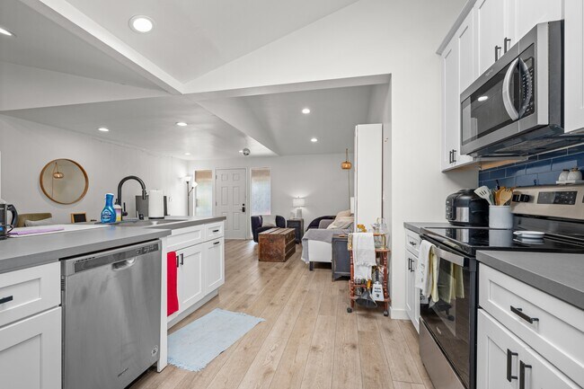 Photo - 5369 Saxon St