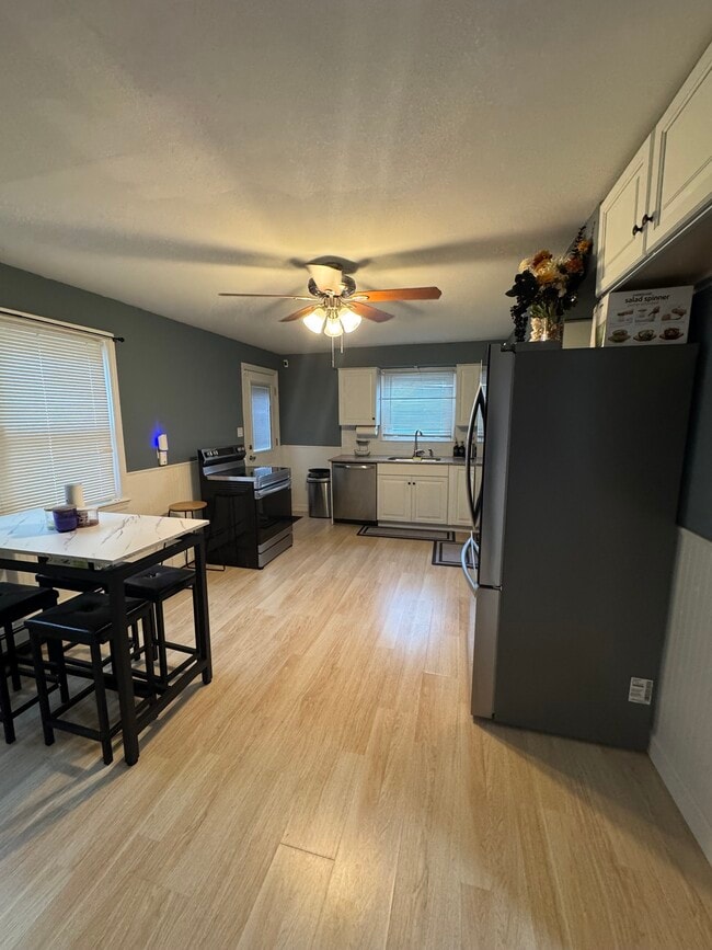 Photo - 230 Stonybrook Rd