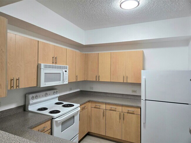 Photo - 533 NE 3rd Ave Unit 439