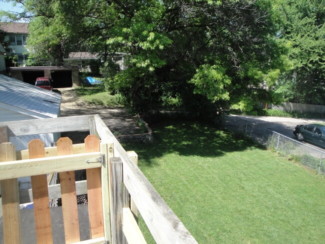 2nd Floor Balcony - 520 Lawrence Ave Unit Furnished