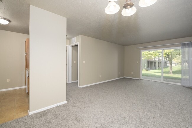 Photo - Washington Heights Apartments