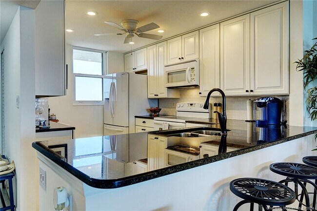 Photo - 9940 S Ocean Dr Unit 809