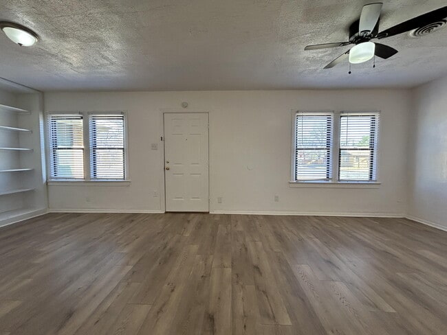 Photo - 2201 28th St