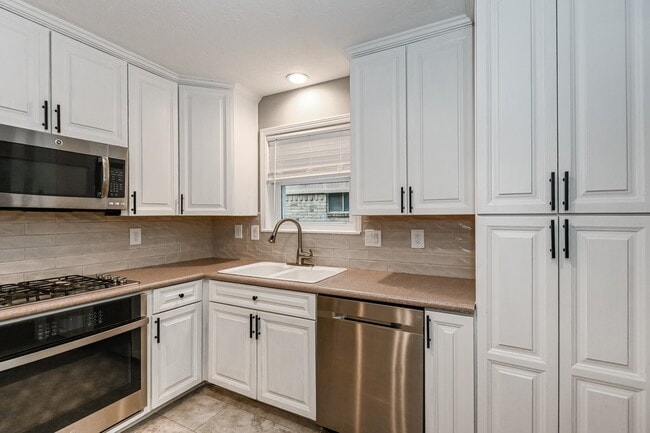 Photo - 7923 Dawnridge Dr