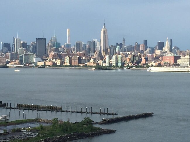 Building Photo - 20 2nd St Unit 503