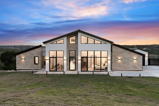 Photo - 2714 Lakehurst Rd House