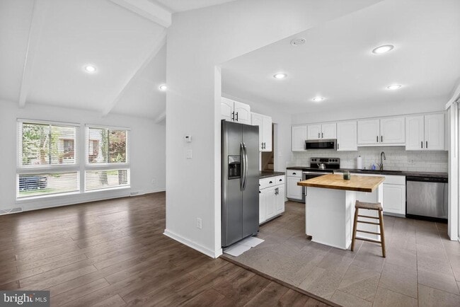 Photo - 9276 Soaring Hill Rd