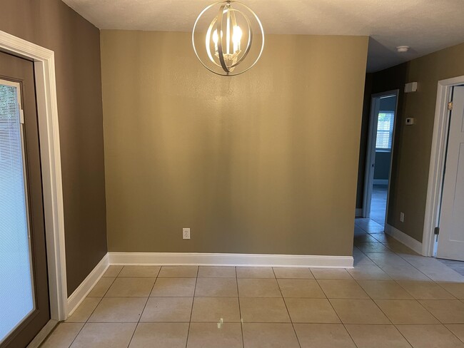 Photo - 2601 Rippee Rd