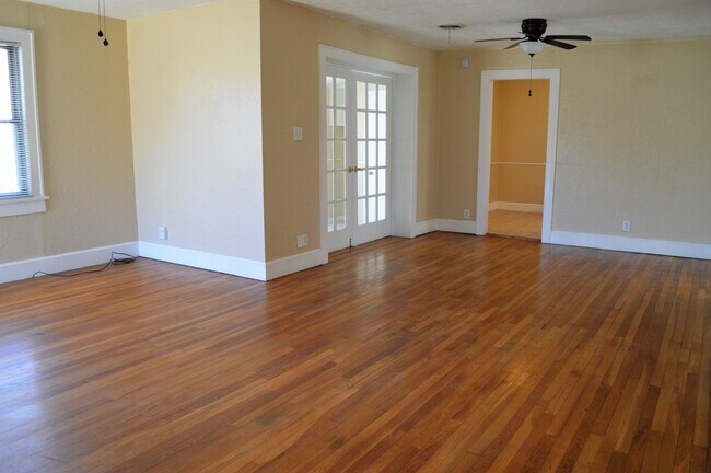 Photo - 3904 Fountain Ter