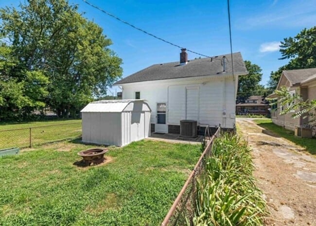 Photo - 1124 Washington Ave