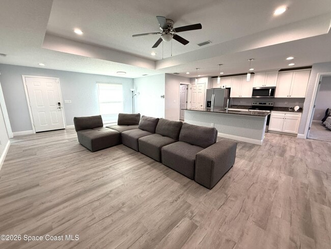 Photo - 359 Wilton Ave SW