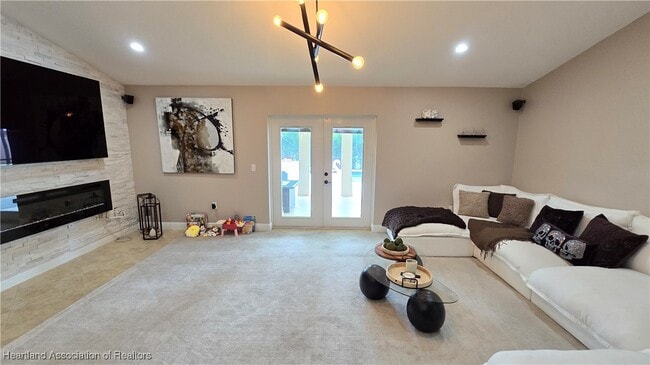 Photo - 268 Grosbeak Ave