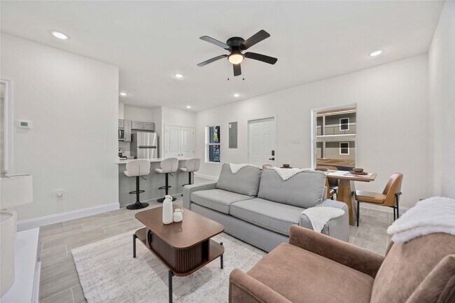 Photo - 9129 Brandon St Unidad B1