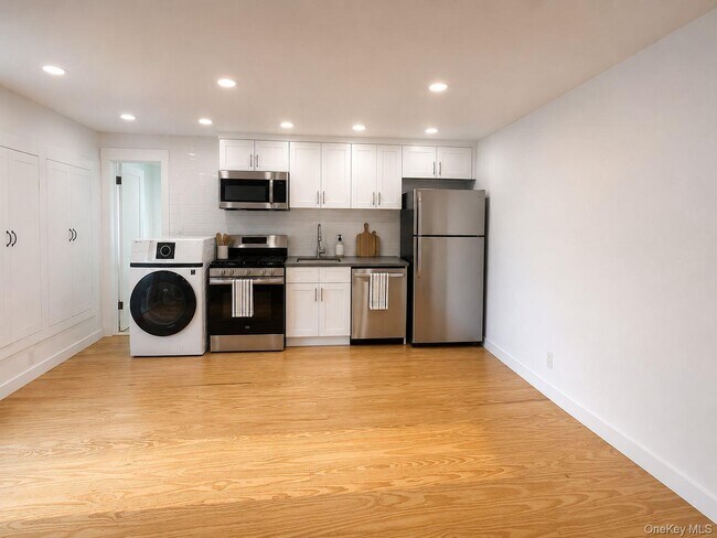 Photo - 5728 US-209 Unidad 6A
