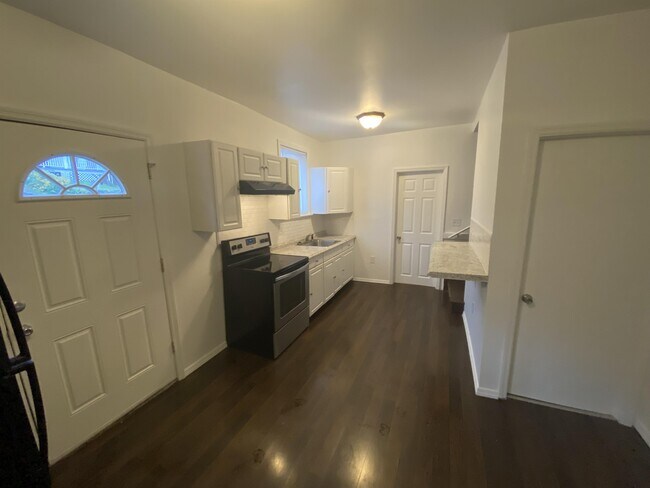 Photo - 266 S 2nd St