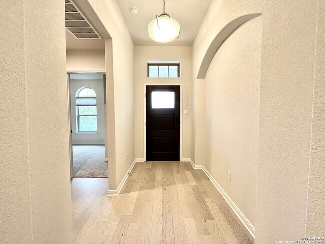 Photo - Hill Country Retreat