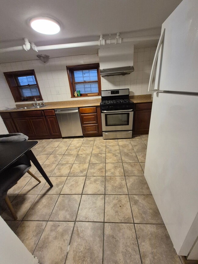 Photo - 4722 N Kennicott Ave