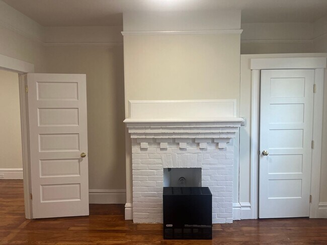 Photo - Newly Remodeled 2 Bedroom in Lower Pacific Heights. Washer/Dryer. Open House Sat/Sun 12-1 PM*