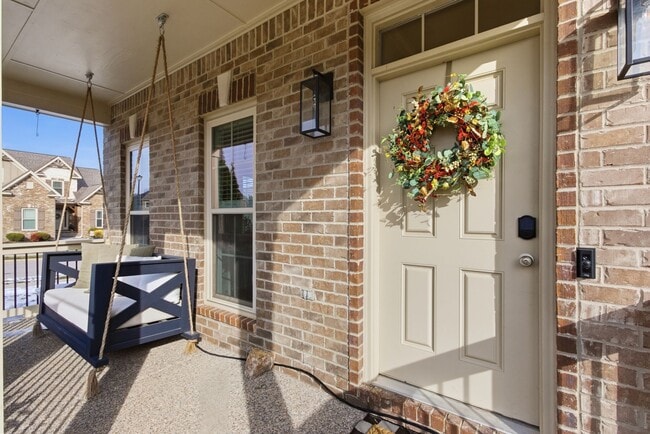 Photo - 2046 Lequire Ln