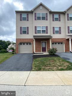 Building Photo - 6459 Creekbend Dr Rental