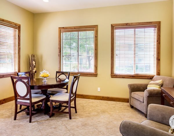 Photo - Riverwalk Apartments