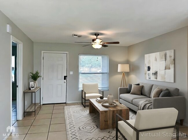 Photo - 628 Royal Palm Dr