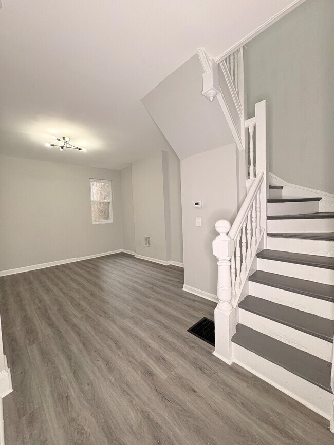 Photo - 2356 McCulloh St