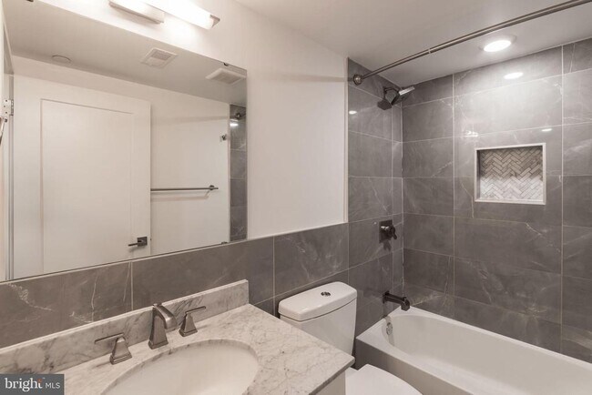 Photo - 751 N 20th St Unit 4