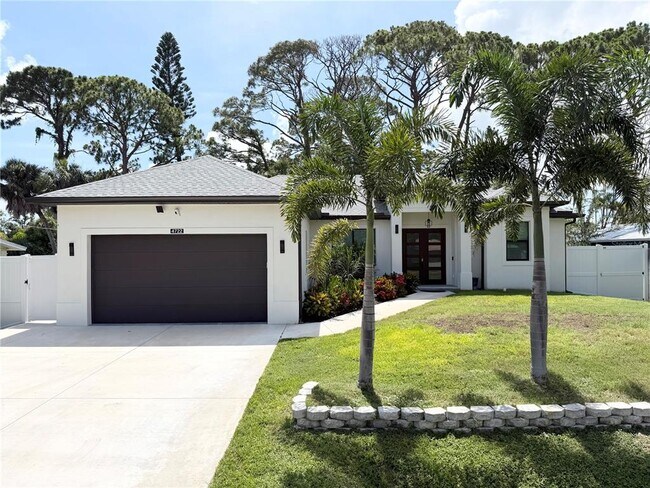 Photo - 4722 Neptune Rd
