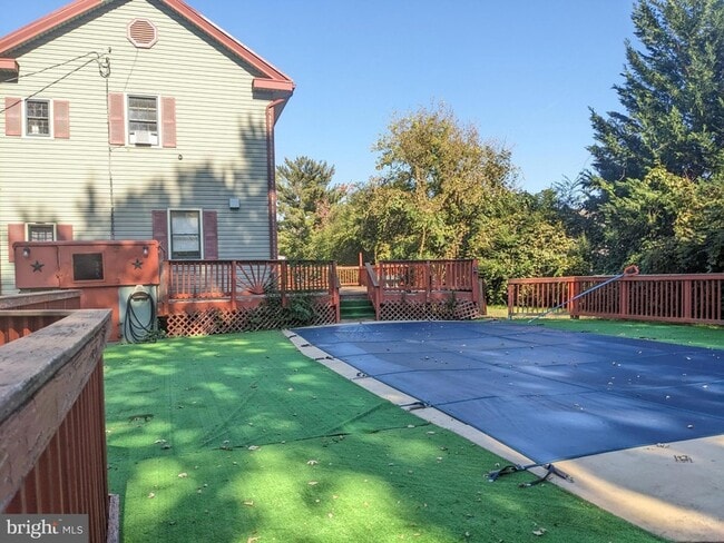 Photo - 9014 Sudley Rd