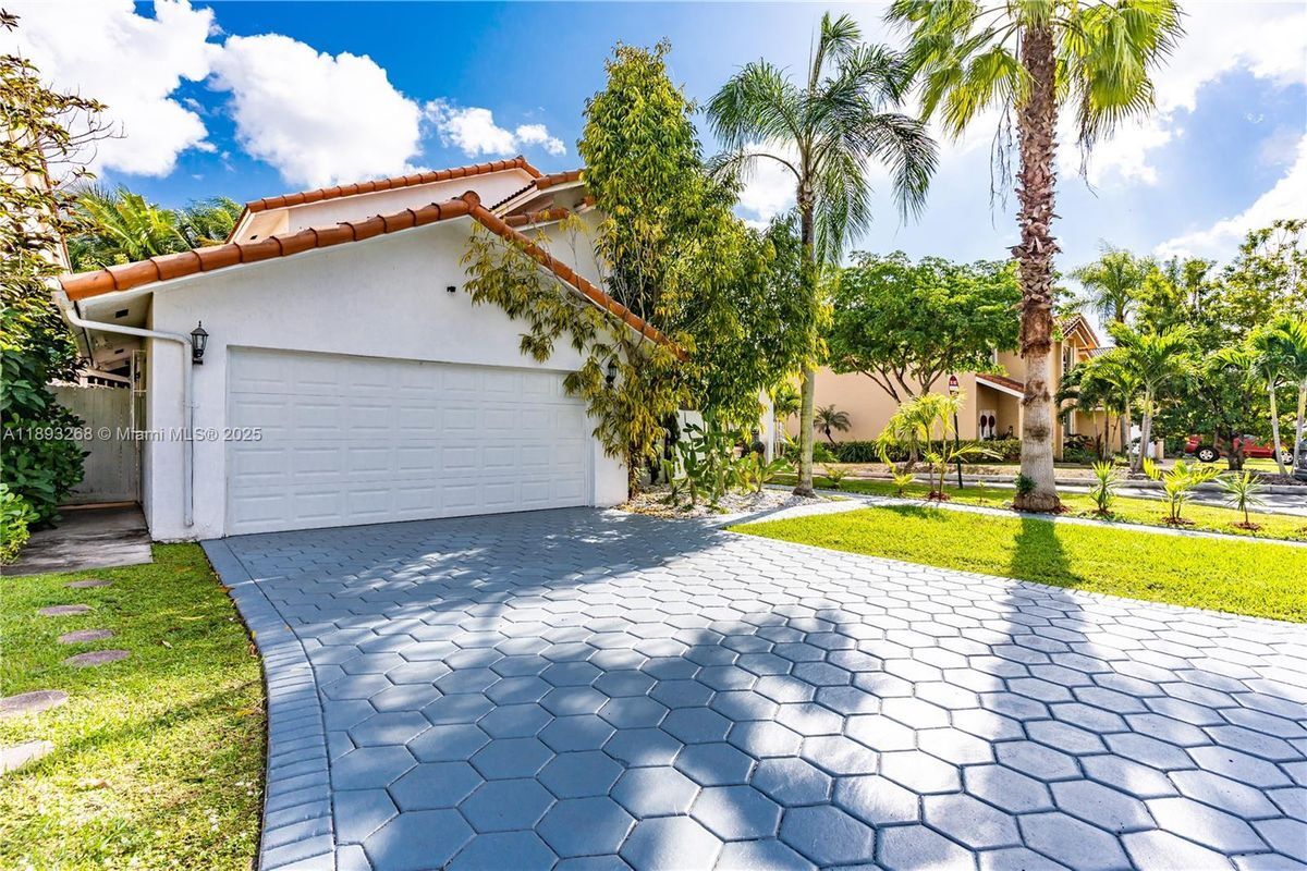 Photo - 8909 SW 108th Terrace