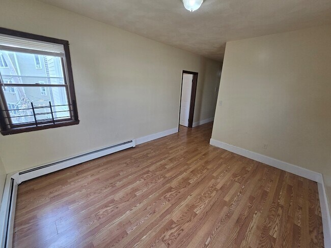 49 Judson St Unit 3