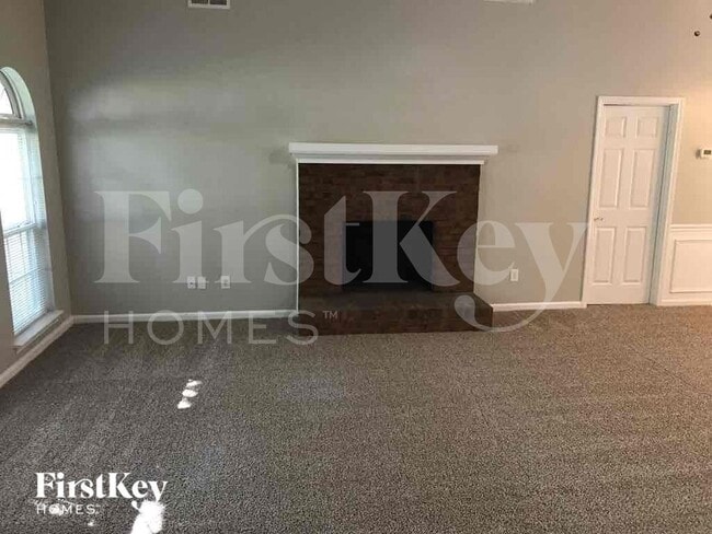 Photo - 3225 Burkston Rd