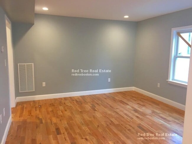 Photo - 31 Bacon St Unit 1