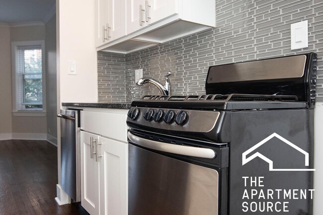 Photo - 646.5 W Roscoe St Unit 3N