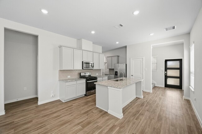 Photo - 21106 Armstrong County Dr