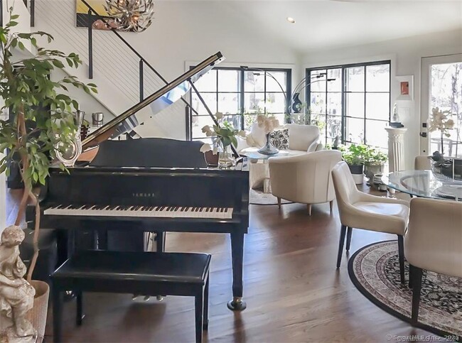 Photo - 47 Johnson Rd