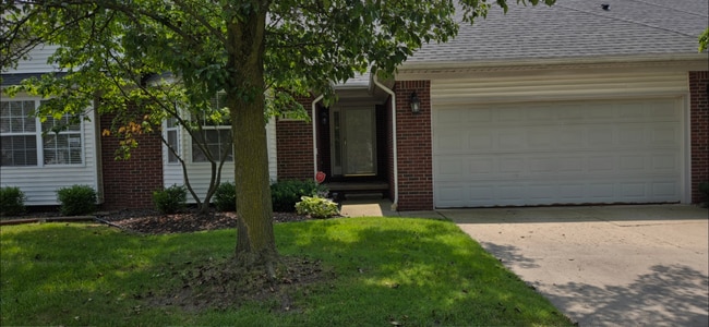 Beautiful 3 bed 3 bath two story condo. St... - Beautiful 3 bed 3 bath two story condo. St...
