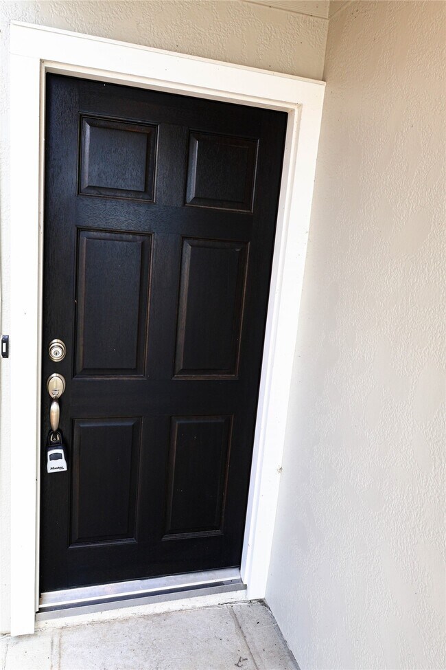 Photo - 3336 Vine Ter Trce