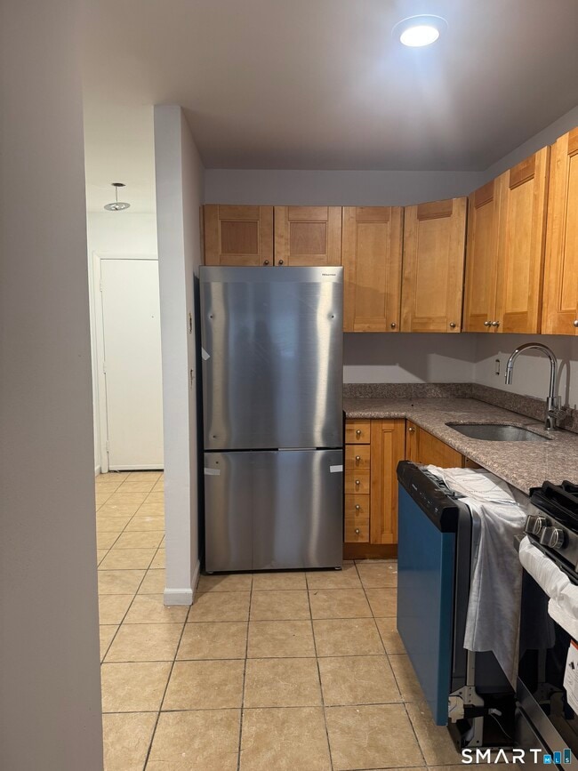 Building Photo - 15 Greenwich Ave Unit 9