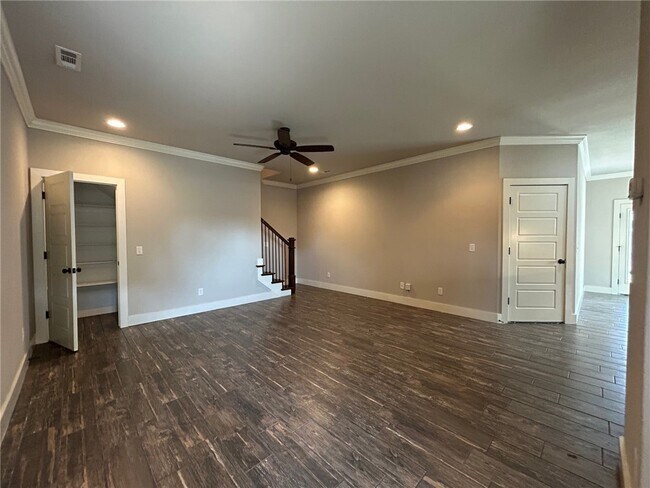 Photo - 3101 SW Warberry Ave
