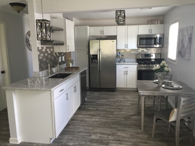 Kitchen - 23 E 6th St