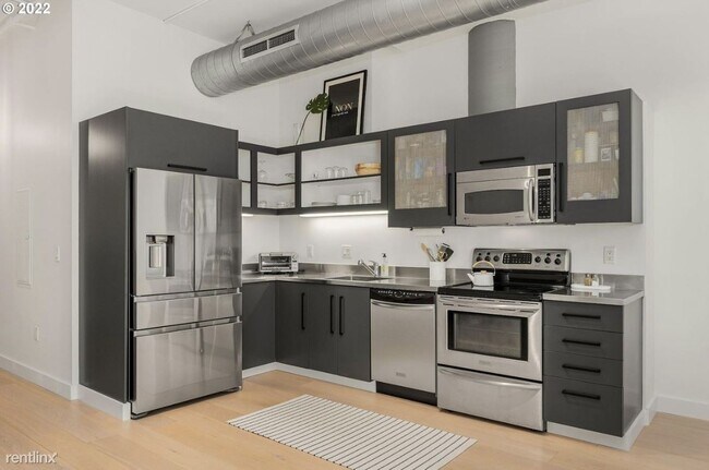 Photo - Studio, 1 bath Condo - 1400 Northwest Irvi...