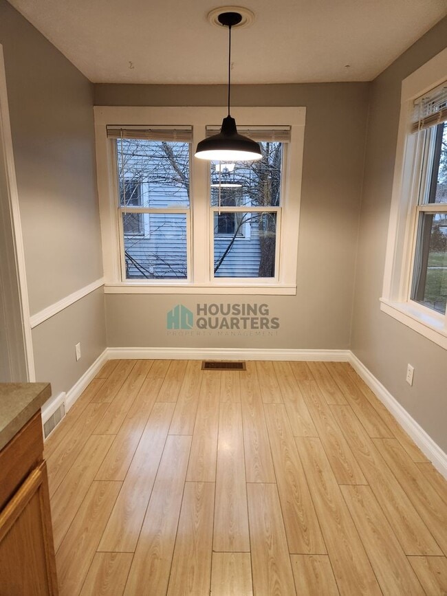 Photo - 714 E 37th Ave