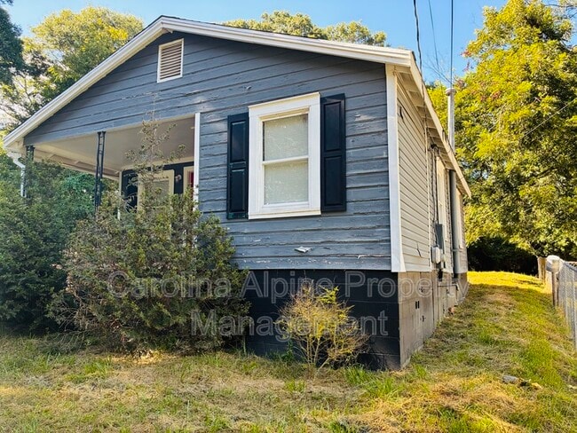 Photo - 1314 W Rankin Ave