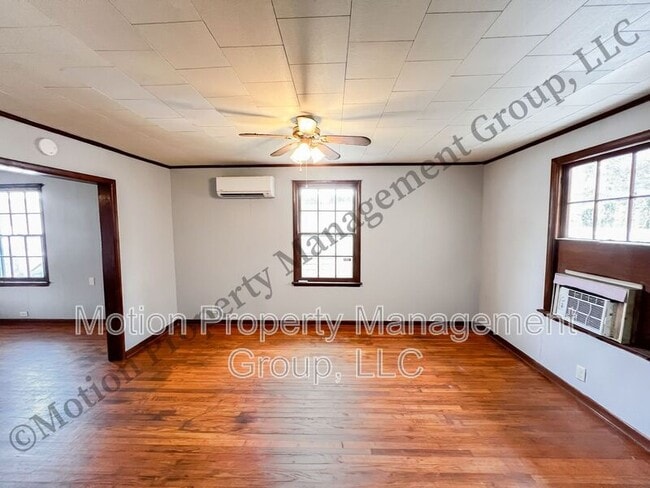 Photo - 1814 S Holly St