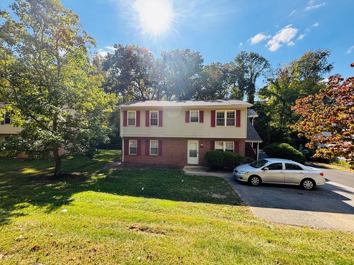 Photo - 204 Ellett Rd