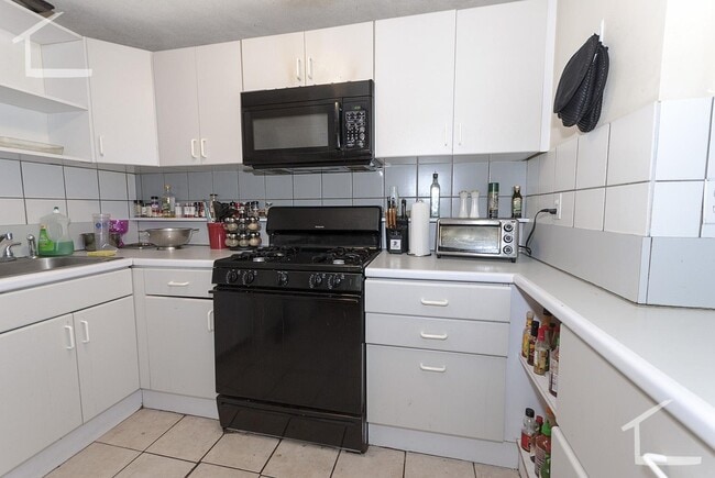 Photo - 135 Glenville Ave
